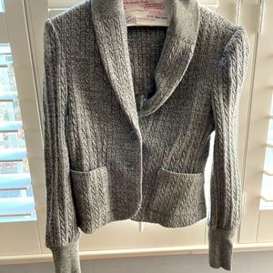 IISLI silver knit sweater jacket